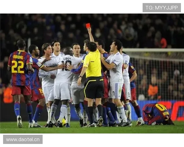 亚冠直播全程聚焦强强对话实时战况解析与球迷互动体验升级指南 - 副本 (3)